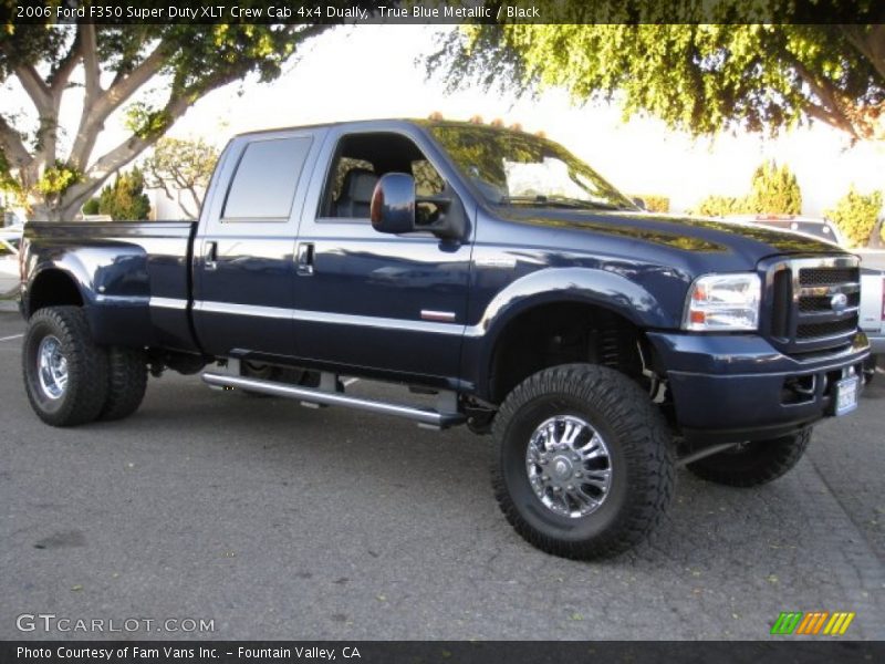 Custom Wheels of 2006 F350 Super Duty XLT Crew Cab 4x4 Dually