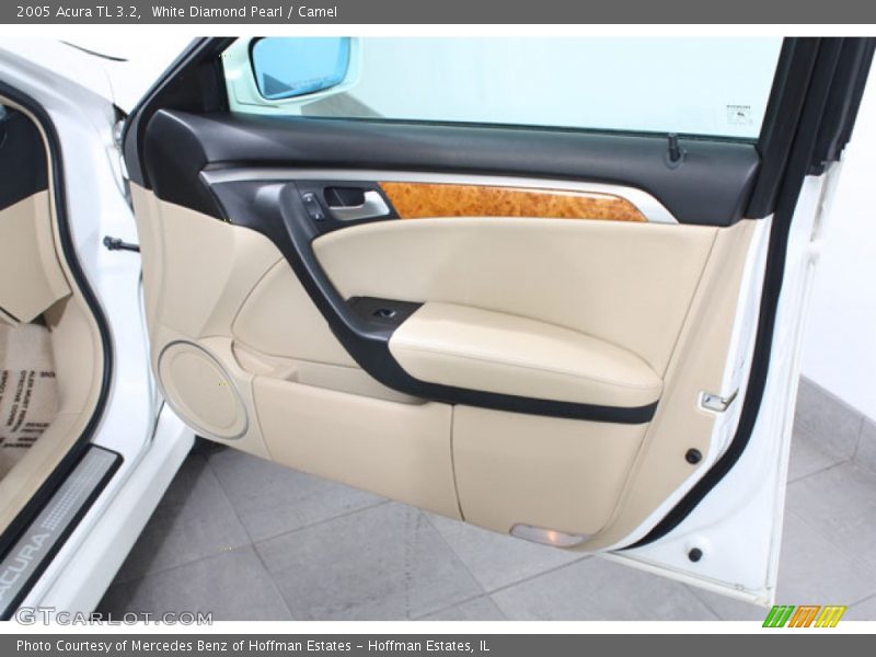 White Diamond Pearl / Camel 2005 Acura TL 3.2