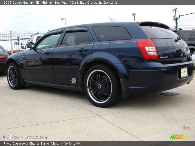 Midnight Blue Pearl / Dark Slate Gray/Light Graystone 2005 Dodge Magnum SE
