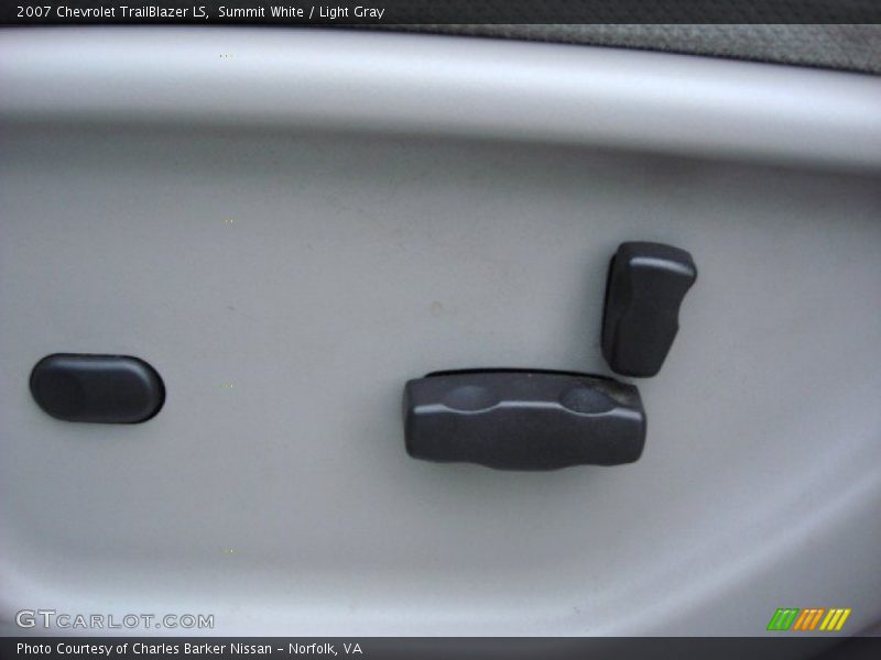 Summit White / Light Gray 2007 Chevrolet TrailBlazer LS