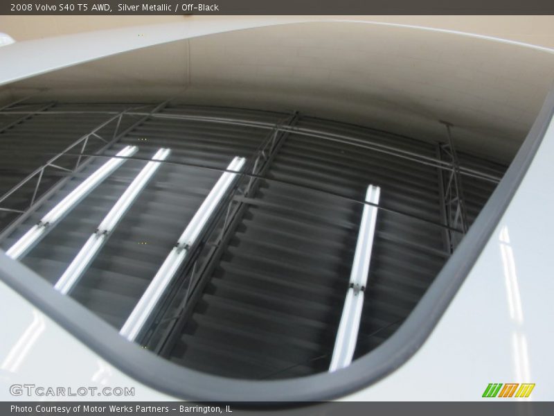 Silver Metallic / Off-Black 2008 Volvo S40 T5 AWD