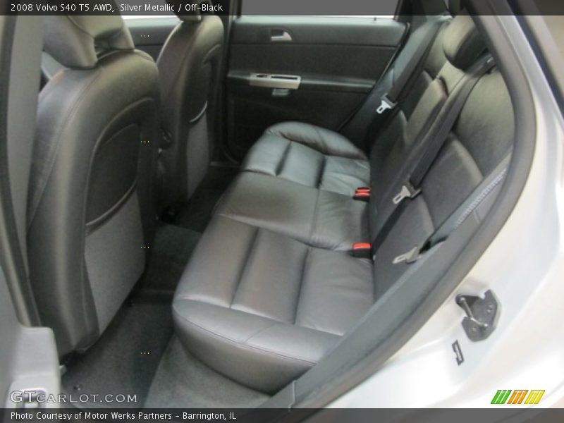 Silver Metallic / Off-Black 2008 Volvo S40 T5 AWD
