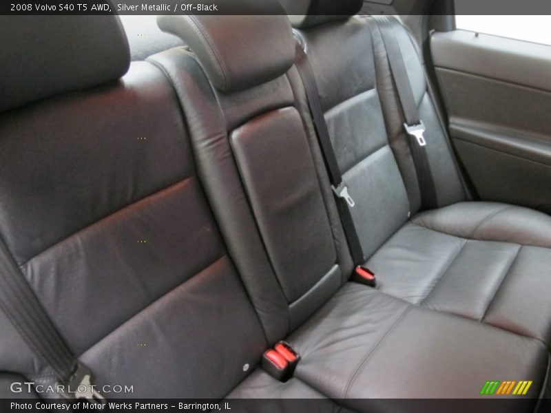 Silver Metallic / Off-Black 2008 Volvo S40 T5 AWD