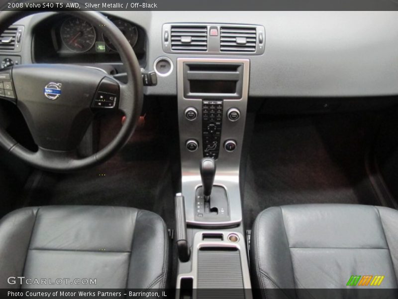 Silver Metallic / Off-Black 2008 Volvo S40 T5 AWD