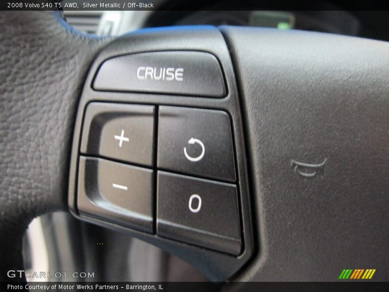 Silver Metallic / Off-Black 2008 Volvo S40 T5 AWD
