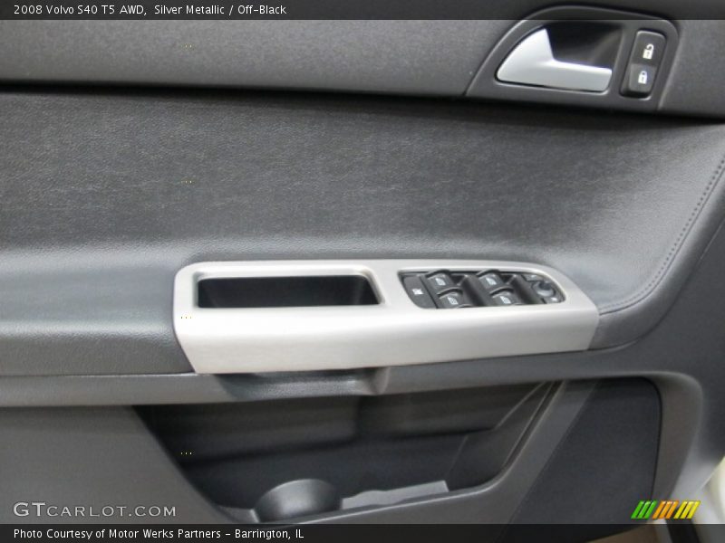 Silver Metallic / Off-Black 2008 Volvo S40 T5 AWD