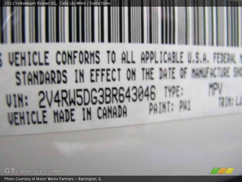 Calla Lily White / Sierra Stone 2011 Volkswagen Routan SEL
