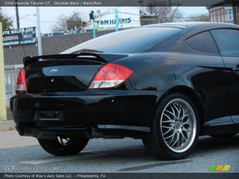 Obsidian Black / Black/Red 2006 Hyundai Tiburon GT