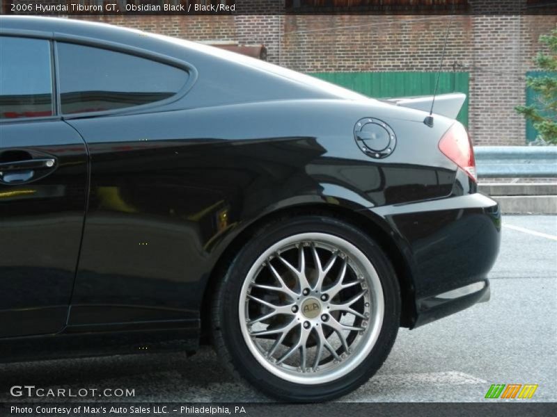 Obsidian Black / Black/Red 2006 Hyundai Tiburon GT