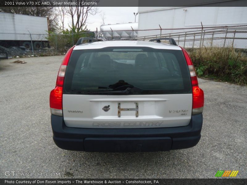 Silver Metallic / Graphite 2001 Volvo V70 XC AWD