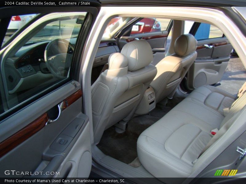 Cashmere / Shale 2004 Cadillac DeVille Sedan