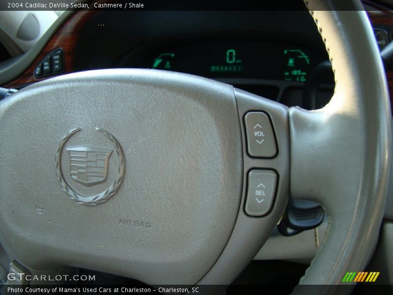 Cashmere / Shale 2004 Cadillac DeVille Sedan