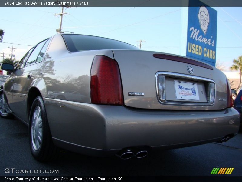 Cashmere / Shale 2004 Cadillac DeVille Sedan