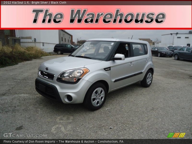 Bright Silver / Black Cloth 2012 Kia Soul 1.6