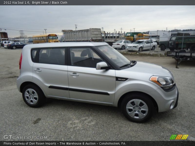 Bright Silver / Black Cloth 2012 Kia Soul 1.6