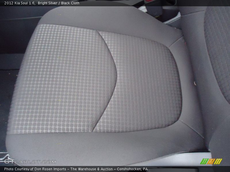 Bright Silver / Black Cloth 2012 Kia Soul 1.6