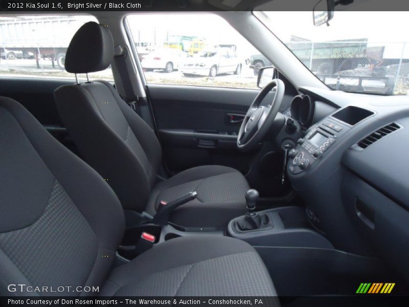 Bright Silver / Black Cloth 2012 Kia Soul 1.6