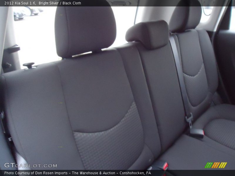 Bright Silver / Black Cloth 2012 Kia Soul 1.6