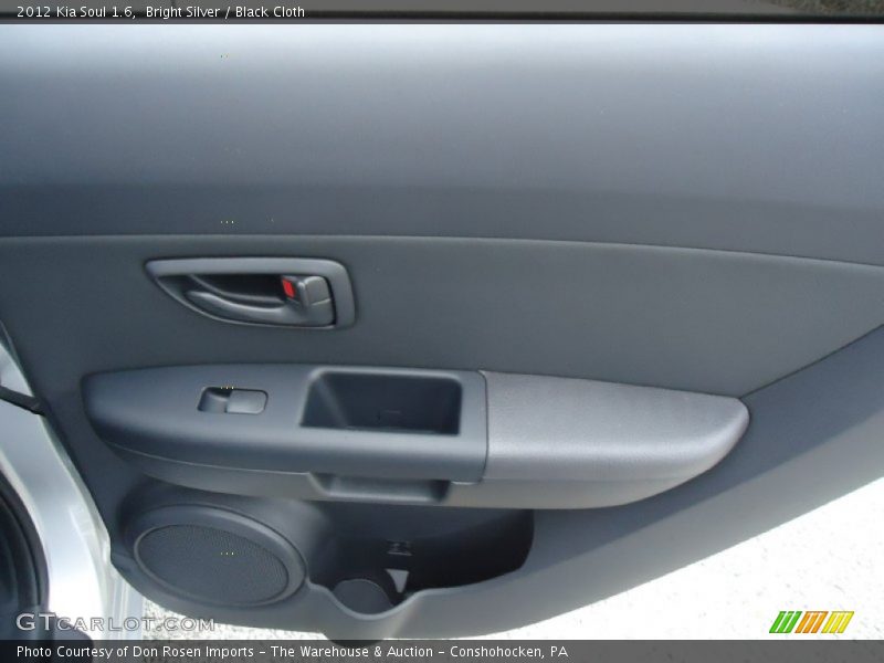 Bright Silver / Black Cloth 2012 Kia Soul 1.6