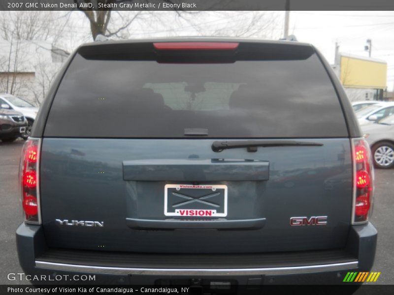 Stealth Gray Metallic / Ebony Black 2007 GMC Yukon Denali AWD