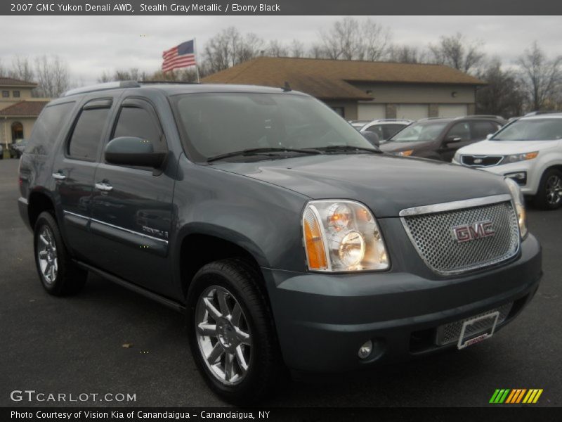 Stealth Gray Metallic / Ebony Black 2007 GMC Yukon Denali AWD
