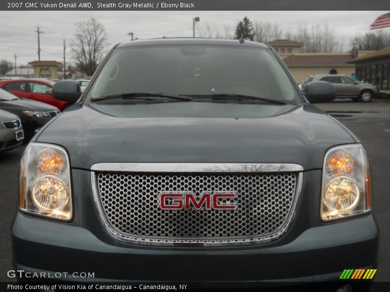 Stealth Gray Metallic / Ebony Black 2007 GMC Yukon Denali AWD