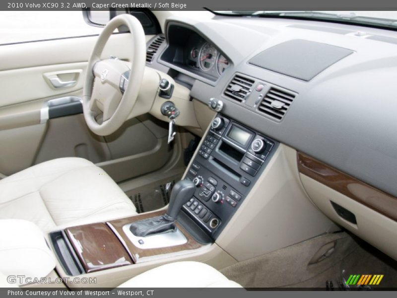 Caper Green Metallic / Soft Beige 2010 Volvo XC90 3.2 AWD