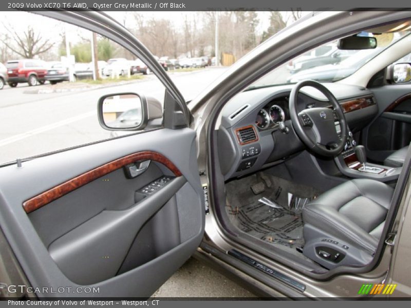 Oyster Grey Metallic / Off Black 2009 Volvo XC70 T6 AWD