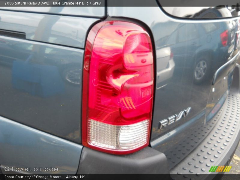 Blue Granite Metallic / Grey 2005 Saturn Relay 3 AWD