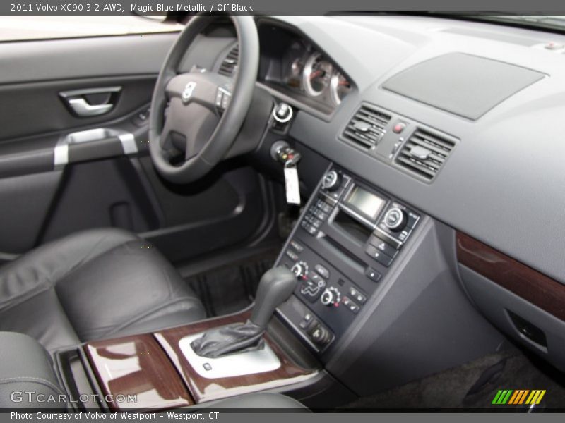Magic Blue Metallic / Off Black 2011 Volvo XC90 3.2 AWD