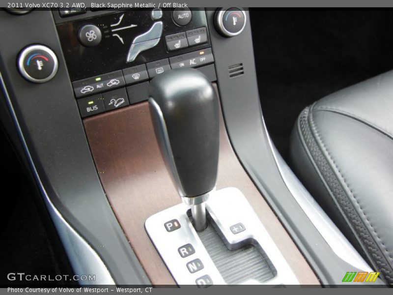Black Sapphire Metallic / Off Black 2011 Volvo XC70 3.2 AWD