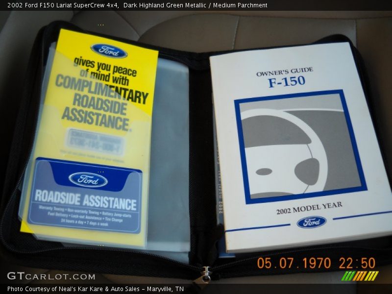 Dark Highland Green Metallic / Medium Parchment 2002 Ford F150 Lariat SuperCrew 4x4