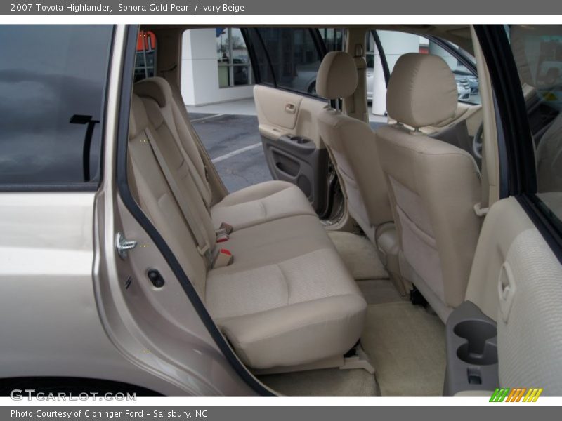 Sonora Gold Pearl / Ivory Beige 2007 Toyota Highlander
