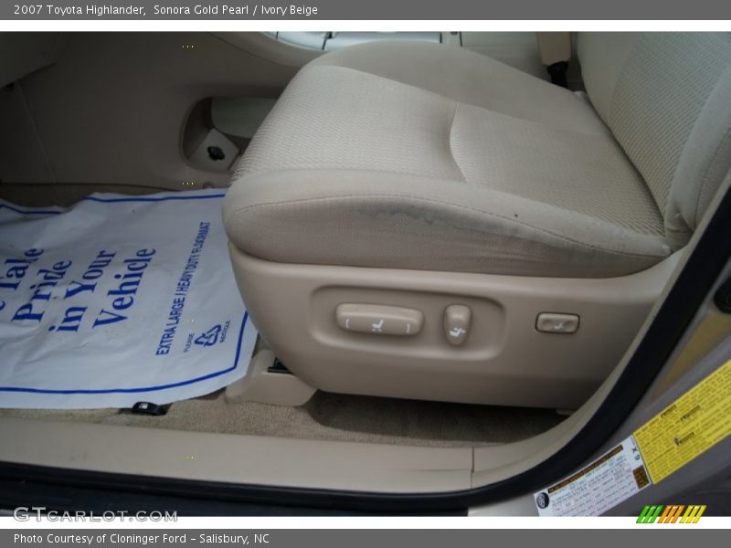 Sonora Gold Pearl / Ivory Beige 2007 Toyota Highlander