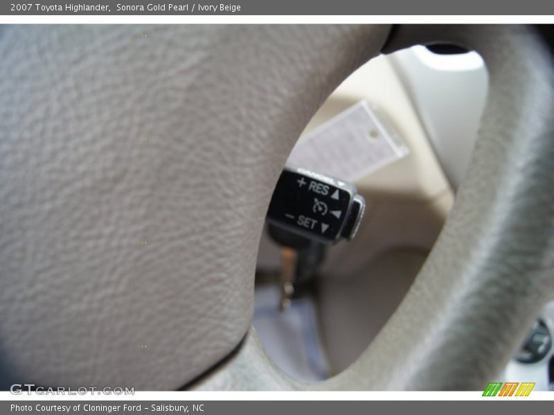 Sonora Gold Pearl / Ivory Beige 2007 Toyota Highlander