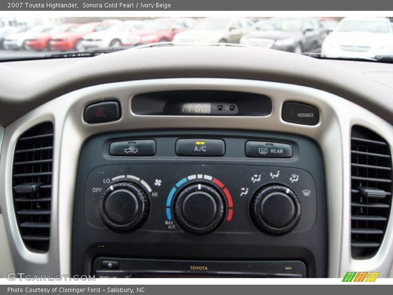 Sonora Gold Pearl / Ivory Beige 2007 Toyota Highlander