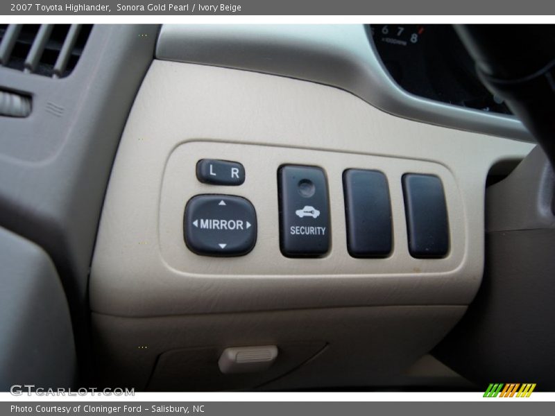 Sonora Gold Pearl / Ivory Beige 2007 Toyota Highlander