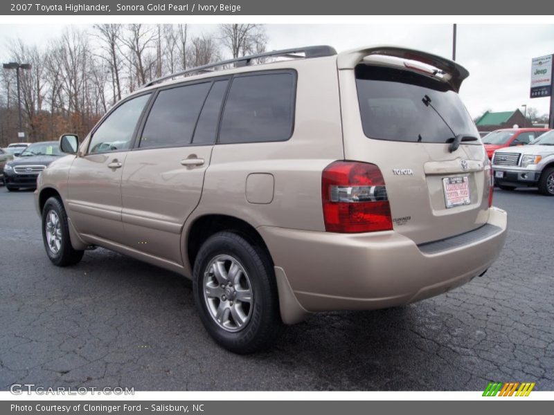 Sonora Gold Pearl / Ivory Beige 2007 Toyota Highlander