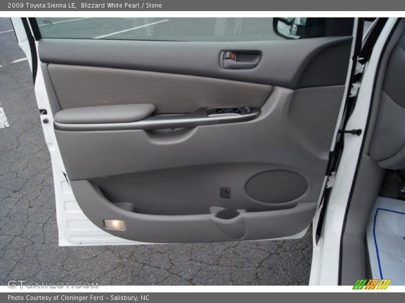 Blizzard White Pearl / Stone 2009 Toyota Sienna LE