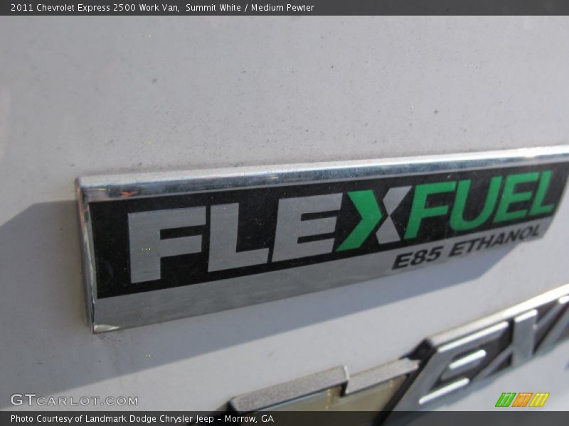 Summit White / Medium Pewter 2011 Chevrolet Express 2500 Work Van