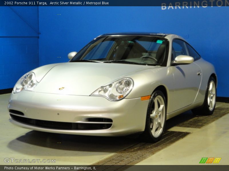 Arctic Silver Metallic / Metropol Blue 2002 Porsche 911 Targa