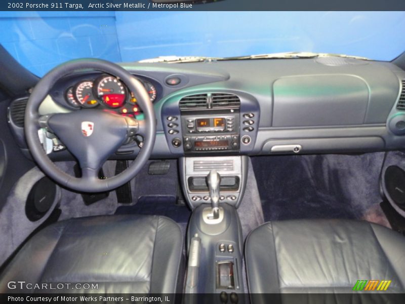 Arctic Silver Metallic / Metropol Blue 2002 Porsche 911 Targa