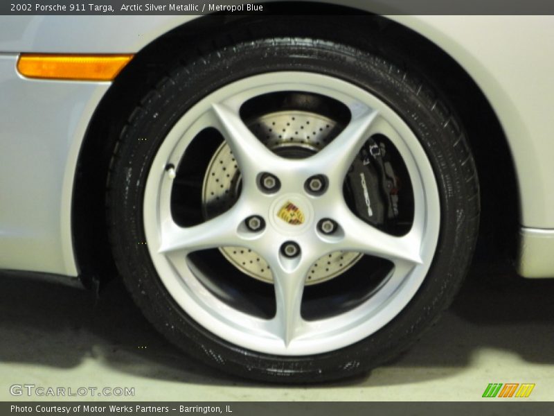 Arctic Silver Metallic / Metropol Blue 2002 Porsche 911 Targa