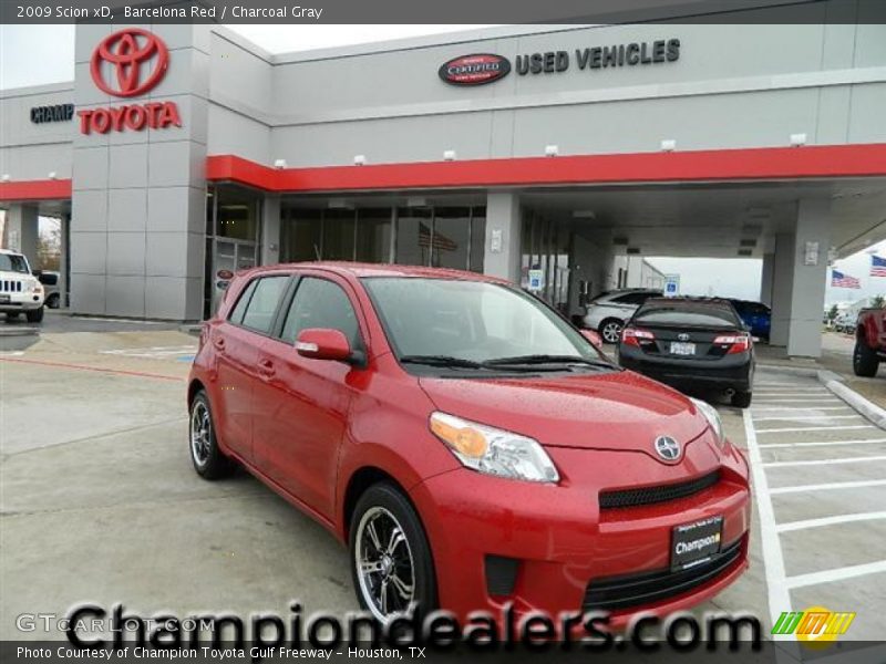 Barcelona Red / Charcoal Gray 2009 Scion xD