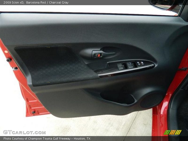 Barcelona Red / Charcoal Gray 2009 Scion xD
