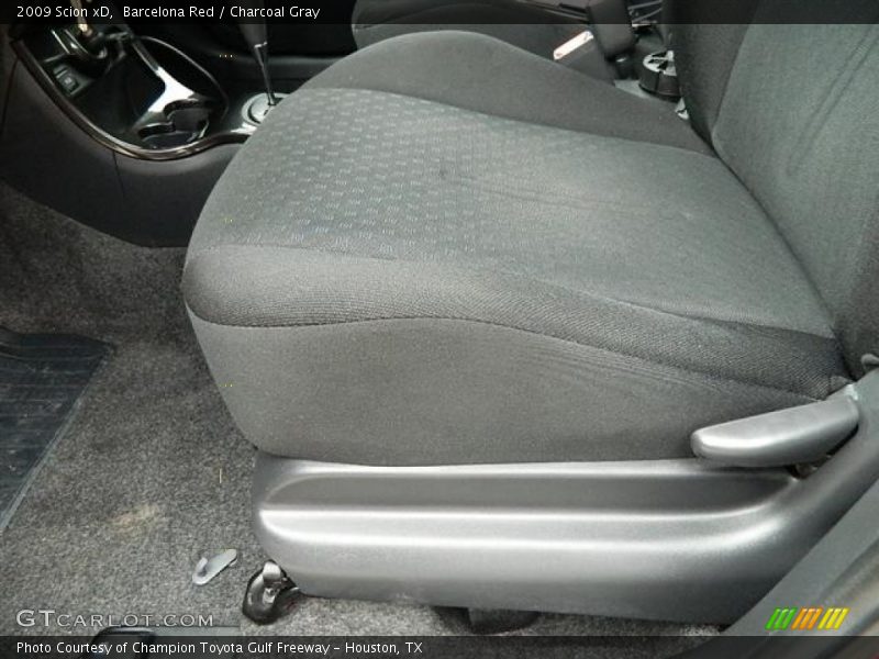 Barcelona Red / Charcoal Gray 2009 Scion xD