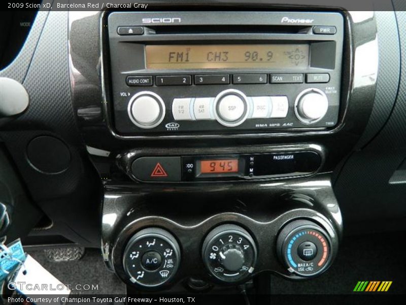 Barcelona Red / Charcoal Gray 2009 Scion xD