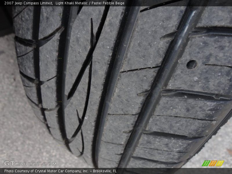 Light Khaki Metallic / Pastel Pebble Beige 2007 Jeep Compass Limited