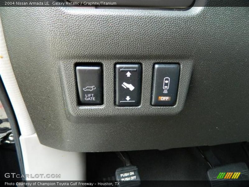 Galaxy Metallic / Graphite/Titanium 2004 Nissan Armada LE