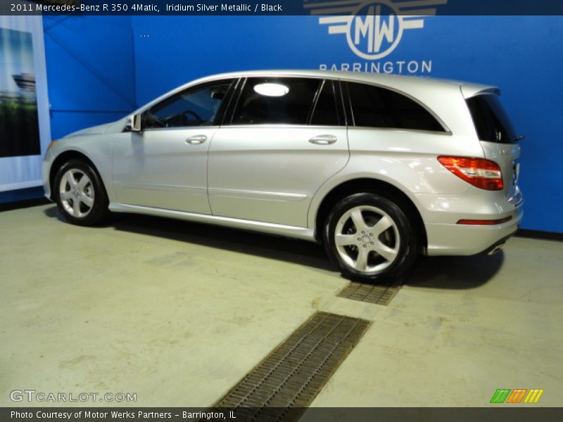 Iridium Silver Metallic / Black 2011 Mercedes-Benz R 350 4Matic